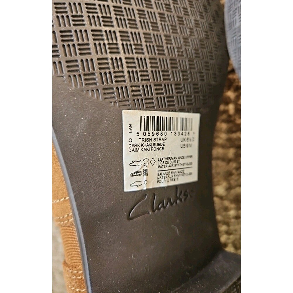 Clarks Trish Brown Strap Suede Chelsea Ankle Boots Sz 9 M NEW - Picture 9 of 9
